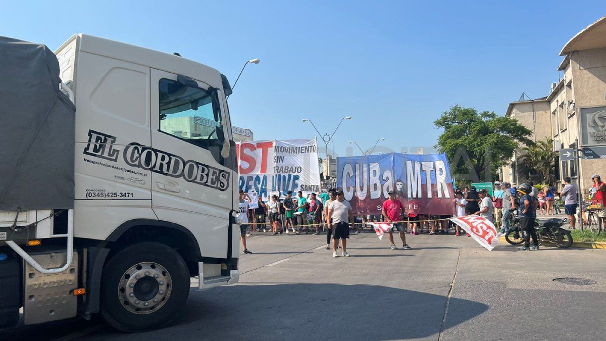 Los manifestantes van a cortar 27 de Febrero.