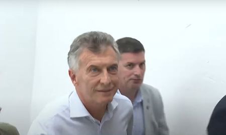 Imágenes de Macri este jueves en Dolores, antes de declarar. Imágenes de Macri este jueves en Dolores, antes de declarar.