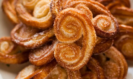 Adiós al hojaldre difícil: palmeritas caseras con aceite, fáciles y crocantes.