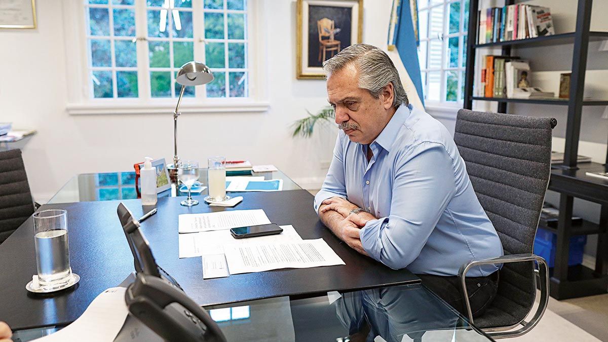 El presidente se encuentra islado en la quinta presidencial de Olivos tras su regreso de Perú.&nbsp;