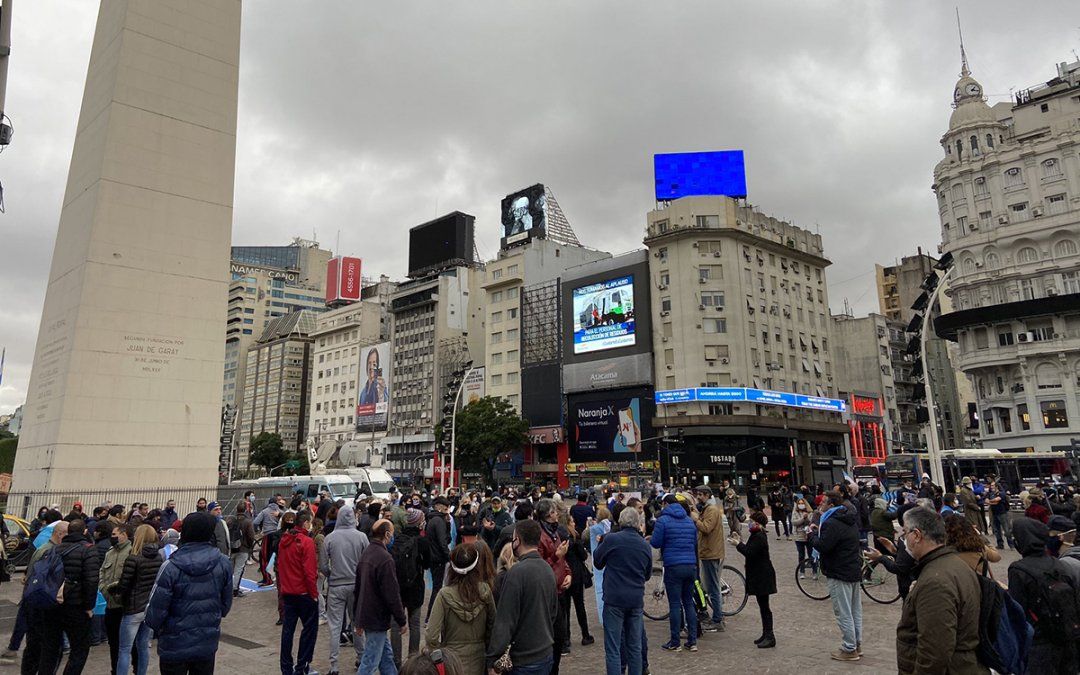 Caravana en contra de la cuarentena.&nbsp;