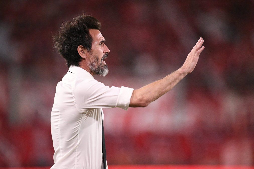 Este es un momento para que mantengamos la calma, dijo DT de Independiente, Eduardo Domínguez