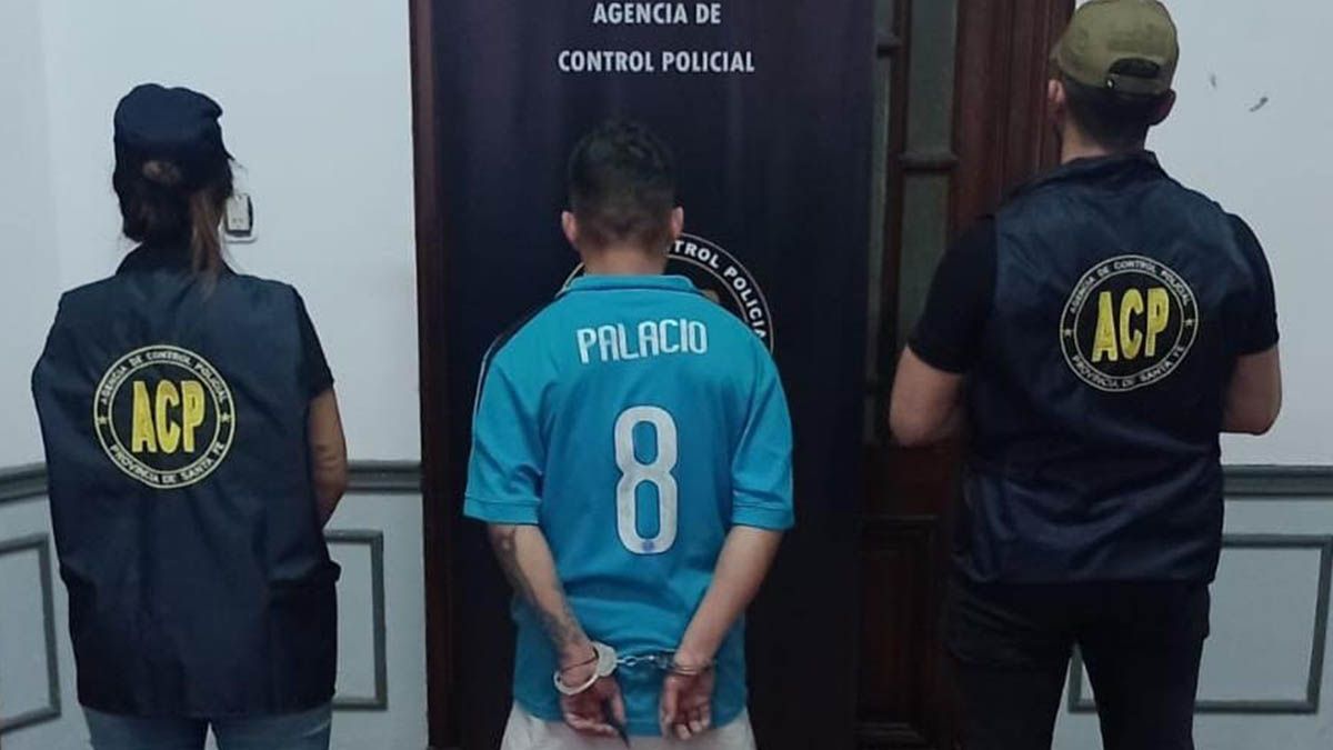 La Agencia de Control Policial detuvo este jueves a un policía por su presunta participación en un homicidio ocurrido en el mes de julio en el paraje Los Zapallos.&nbsp;