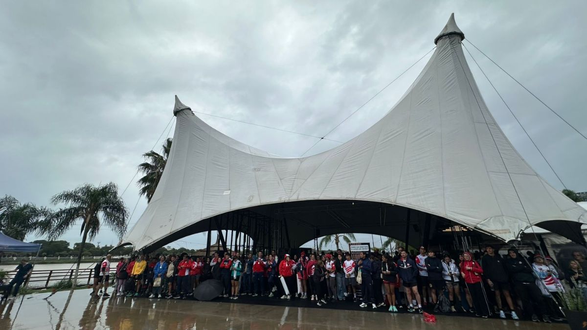 La maratón de Unión se realizó con normalidad pese a la llovizna en la Costanera. La maratón de Unión se realizó con normalidad pese a la llovizna en la Costanera.