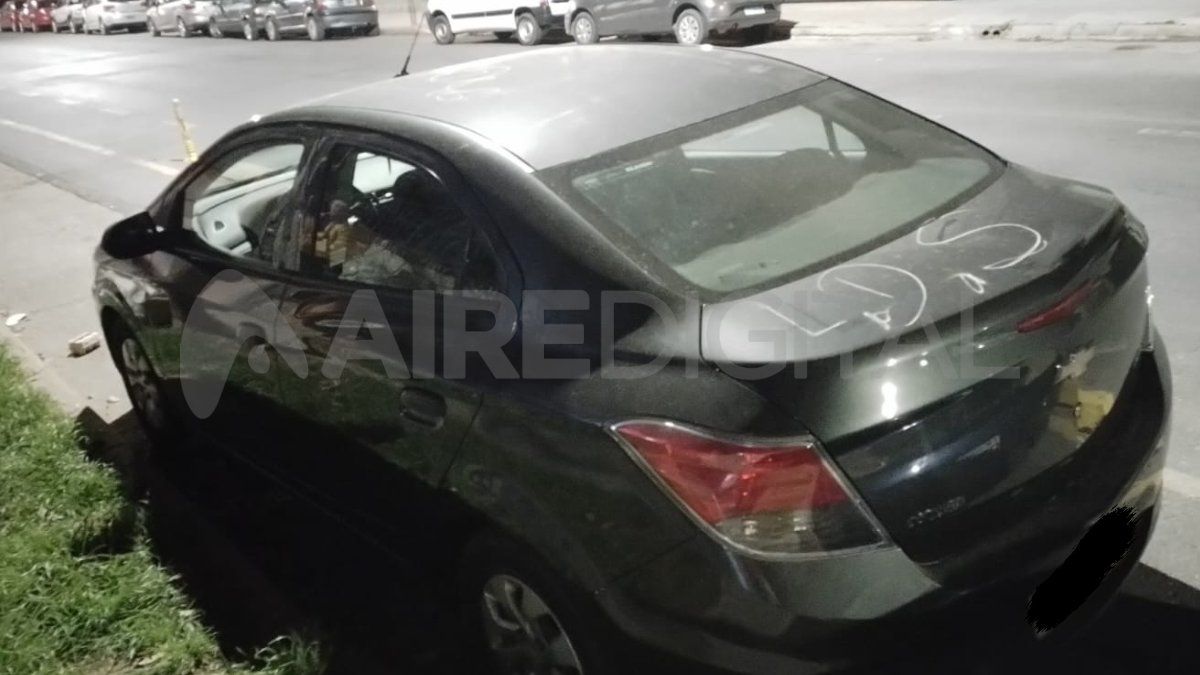 El cuidacoches realizó daños en el vehícuo y fue detenido