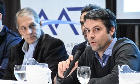El ex tenista cordobés instó a los distintos distritos a que retomen la actividad para reabrir los clubes y que la gente pueda trabajar. El ex tenista cordobés instó a los distintos distritos a que retomen la actividad para reabrir los clubes y que la gente pueda trabajar.