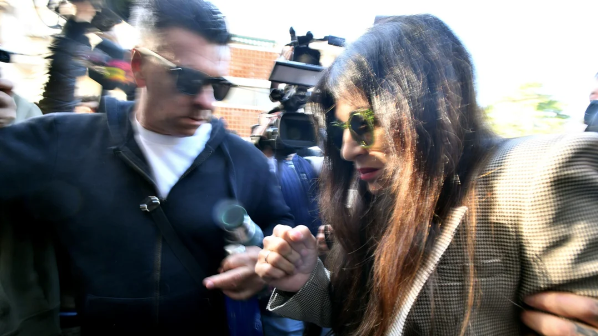 La hija del ex futbolista se quebró en varias ocasiones durante su extensa declaración ante los integrantes del tribunal.