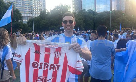 Pablo, hincha de Unión, vive en Houston y estuvo presenten en el banderazo argentino. Pablo, hincha de Unión, vive en Houston y estuvo presenten en el banderazo argentino.