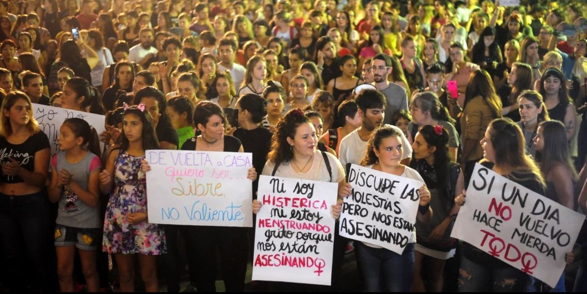 El femicidio de Agustina Imvinkelried movilizó a toda la ciudad de Esperanza.