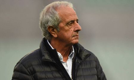 Rodolfo DOnofrio, presidente de River, se mostró decepcionado por el rechazo de la Conmebol al pedido del Millonario para poder inscribir a un arquero. Rodolfo DOnofrio, presidente de River, se mostró decepcionado por el rechazo de la Conmebol al pedido del Millonario para poder inscribir a un arquero.