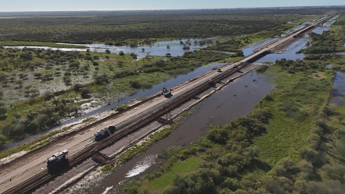Provincia avanza con obras para proteger y repavimentar el puente sobre el Río Salado en la Ruta 39. Provincia avanza con obras para proteger y repavimentar el puente sobre el Río Salado en la Ruta 39.