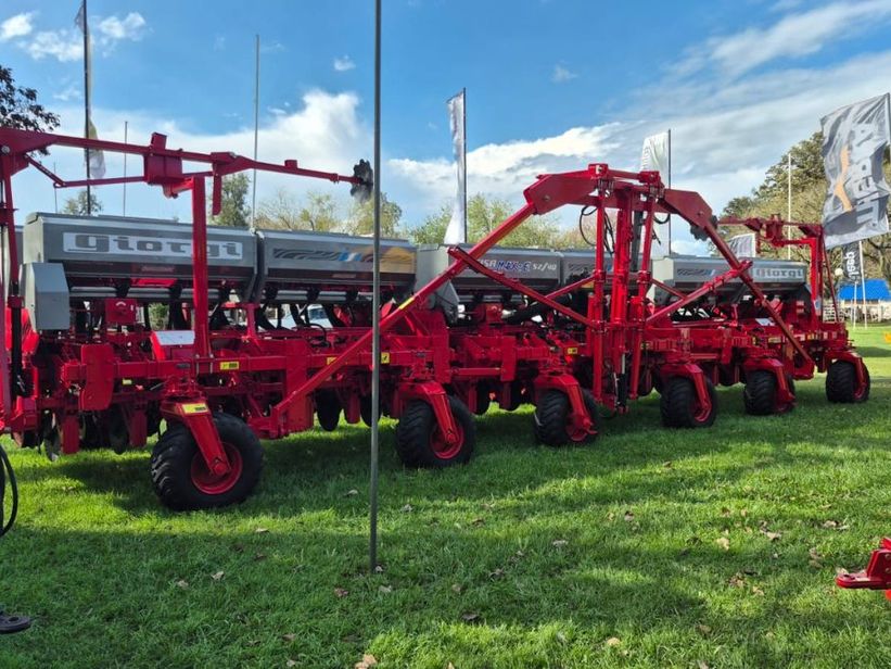 Expo Rural de Reconquista: Giorgi llevó su última tecnología en siembra y busca crecer en el norte santafesino Expo Rural de Reconquista: Giorgi llevó su última tecnología en siembra y busca crecer en el norte santafesino