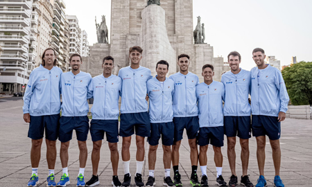 El equipo de Copa Davis se sacó la foto oficial en el Monumento a la Bandera. El equipo de Copa Davis se sacó la foto oficial en el Monumento a la Bandera.