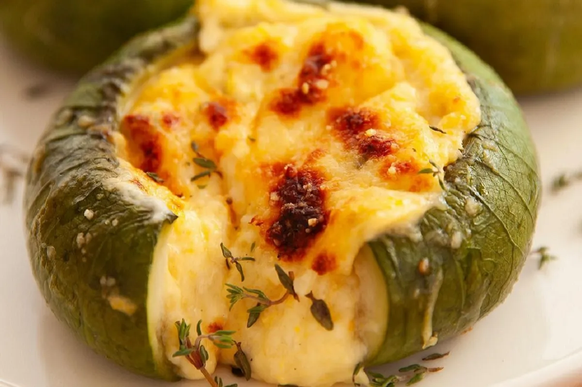 Zapallitos rellenos con choclo.