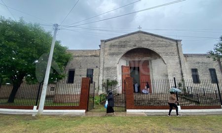Los vecinos solicitan cualquier tipo de información. Este domingo, a las 10, se desarrollará una misa. Los vecinos solicitan cualquier tipo de información. Este domingo, a las 10, se desarrollará una misa.