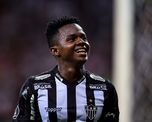 El ex River, Juan Cazares, fue diagnosticado con covid-19, luego de los testeos masivos realizados en su actual club, el Atl&eacute;tico Mineiro de Brasil.