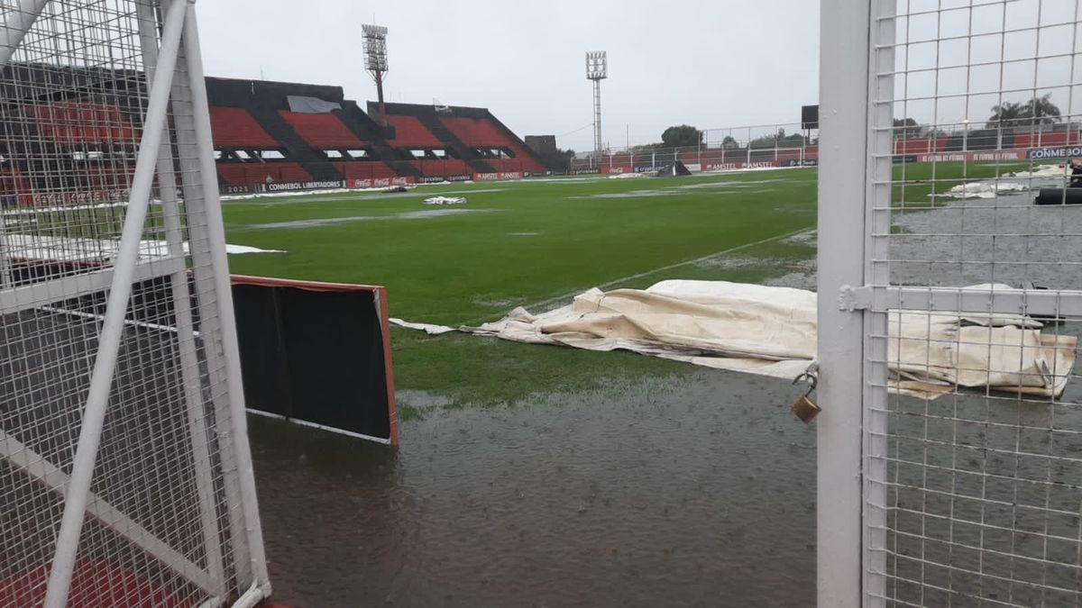 Por la lluvia, se suspendió el partido entre Patronato y Olimpia y se jugará en cancha de Colón