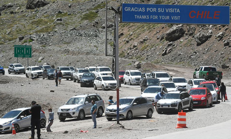 A más de dos años del coronavirus, Argentina normaliza los pasos fronterizos. A más de dos años del coronavirus, Argentina normaliza los pasos fronterizos.