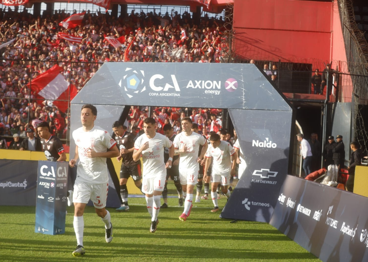 Huracán de Buenos Aires y Estudiantes de La Plata jugarán en Rosario por la Copa Argentina.
