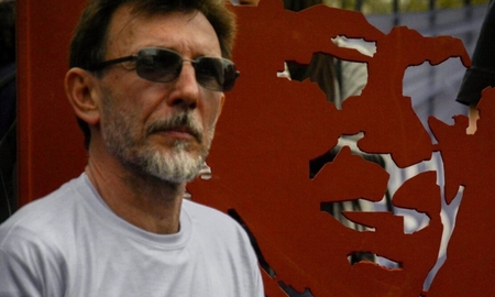 Jorge Julio López fue una de las víctimas de la represión y testigo clave contra Miguel Etchecolatz. Jorge Julio López fue una de las víctimas de la represión y testigo clave contra Miguel Etchecolatz.