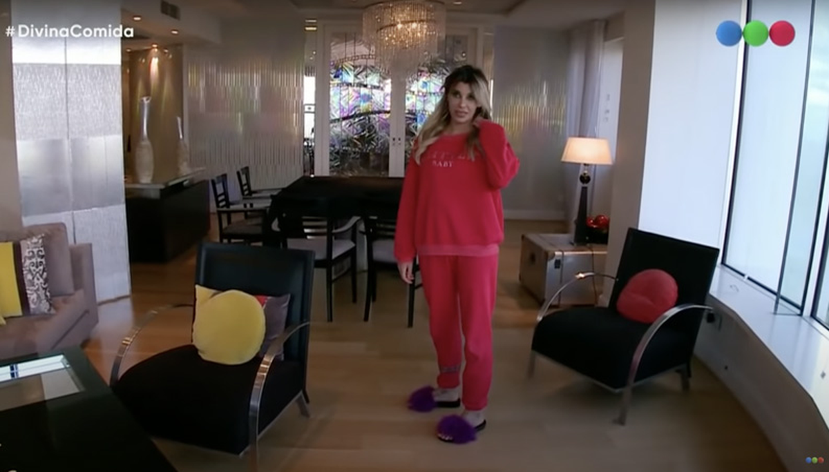 Charlotte vive a puro glamour y se nota en cada ambiente de su casa.