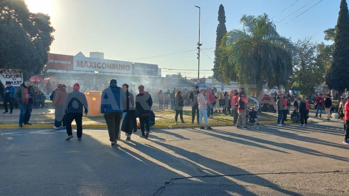 El domingo debutó en las inmediaciones del Club Atlético Colón el nuevo sistema de reordenamiento de carribares