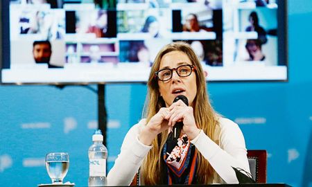 vila contra el pro: la educacion se prioriza con actos, no con discursos vila contra el pro: la educacion se prioriza con actos, no con discursos