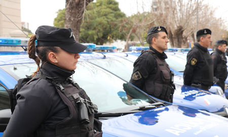 El Ministerio de Seguridad de la provincia de Santa Fe incorporó 284 agentes a las filas del Servicio Penitenciario de la provincia de Santa Fe. El Ministerio de Seguridad de la provincia de Santa Fe incorporó 284 agentes a las filas del Servicio Penitenciario de la provincia de Santa Fe.