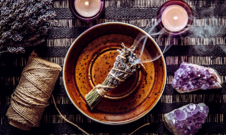 El ritual de la puerta es una práctica poderosa y accesible que te ayudará a mayo con la mejor energía. El ritual de la puerta es una práctica poderosa y accesible que te ayudará a mayo con la mejor energía.