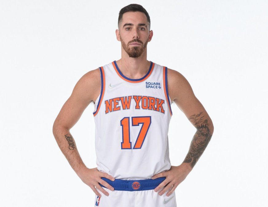 New York Knicks cortó el contrato de Luca Vildoza y el argentino se convirtió en agente libre.