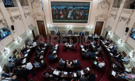 En las elecciones generales del 10 de septiembre se renovarán las 50 bancas de diputados en la Legislatura santafesina. En las elecciones generales del 10 de septiembre se renovarán las 50 bancas de diputados en la Legislatura santafesina.