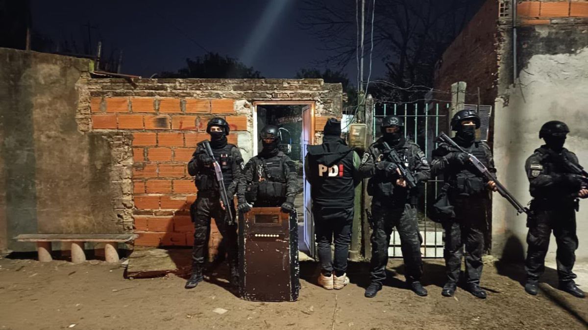 Los operativos se realizaron en distintos puntos del distrito costero de la ciudad de Santa Fe.