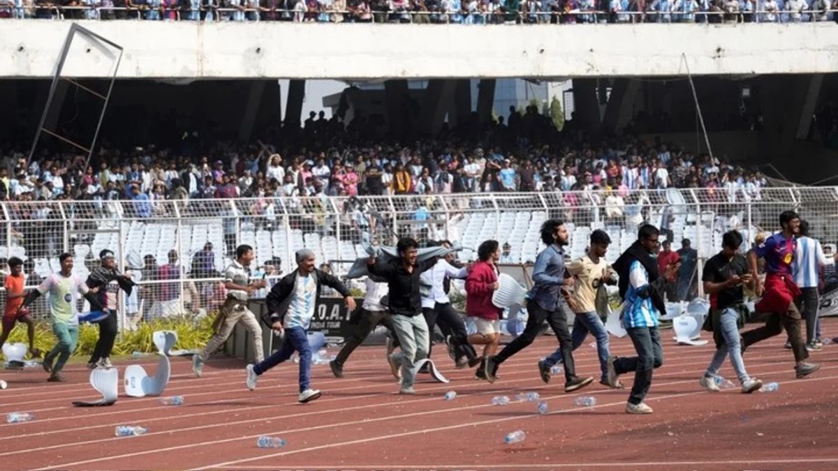 Incidentes en el estadio de Calcuta. Foto: Agencia NA/Redes. Incidentes en el estadio de Calcuta. Foto: Agencia NA/Redes.