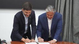 Actualmente unas 350 firmas santafesinas ya participan en actividades vinculadas al sector energético, pero el potencial es mucho mayor. “Podemos tener más de mil empresas trabajando junto a empresas neuquinas. Ese es el desafío que tenemos hacia adelante”, indicó Pullaro.