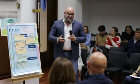 Carlos Suárez participó del cuarto Foro de Concejales del Área Metropolitana. Carlos Suárez participó del cuarto Foro de Concejales del Área Metropolitana.