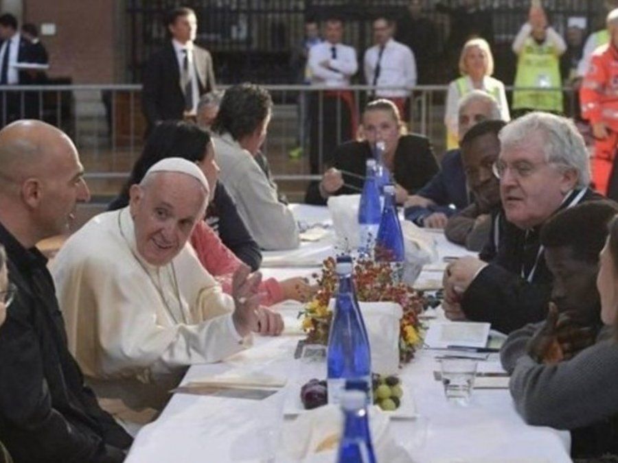 El Papa invitó a almorzar a presos y dos aprovecharon para fugarse