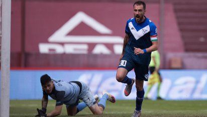 Vélez venció a Lanús y se convirtió en el primer clasificado a los cuartos de la Copa de la Liga