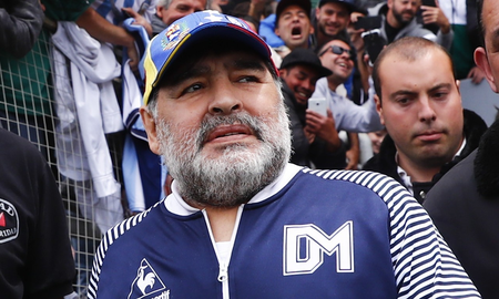 Diego Maradona fue operado de un hematoma subdural y se recupera según lo previsto por los médicos. Diego Maradona fue operado de un hematoma subdural y se recupera según lo previsto por los médicos.