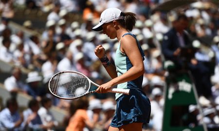 la polaca iga swiatek alzo nuevamente el trofeo en roland garros y se consolida en la cima del ranking la polaca iga swiatek alzo nuevamente el trofeo en roland garros y se consolida en la cima del ranking