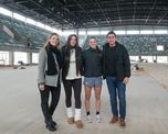 Agustina Albertario, exjugadora del seleccionado nacional de hockey, y Stefanía Antoniazzi, santafesina e integrante del combinado femenino, recorrieron las obras en la capital provincial. Agustina Albertario, exjugadora del seleccionado nacional de hockey, y Stefanía Antoniazzi, santafesina e integrante del combinado femenino, recorrieron las obras en la capital provincial.