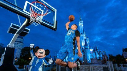 Los jugadores de la NBA piden llevar familiares a Disney para la reanudación de la temporada