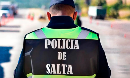 Femicidio en Salta: un hombre mató a una mujer e hirió gravemente a sus hijos de 10 y 12 años Femicidio en Salta: un hombre mató a una mujer e hirió gravemente a sus hijos de 10 y 12 años
