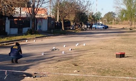 Rosario: asesinaron a un hombre y a una mujer.