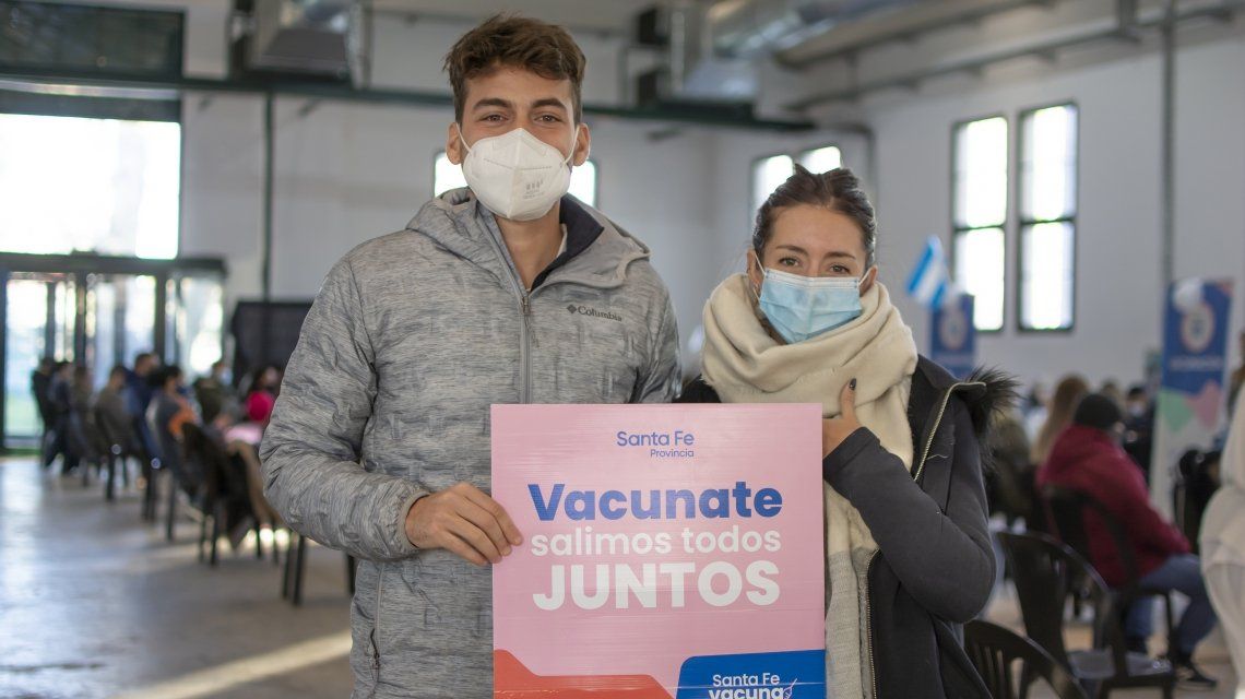 Saldrán equipos en una campaña para incentivar a personas de entre 18 y 30 años a vacunarse contra el covid.