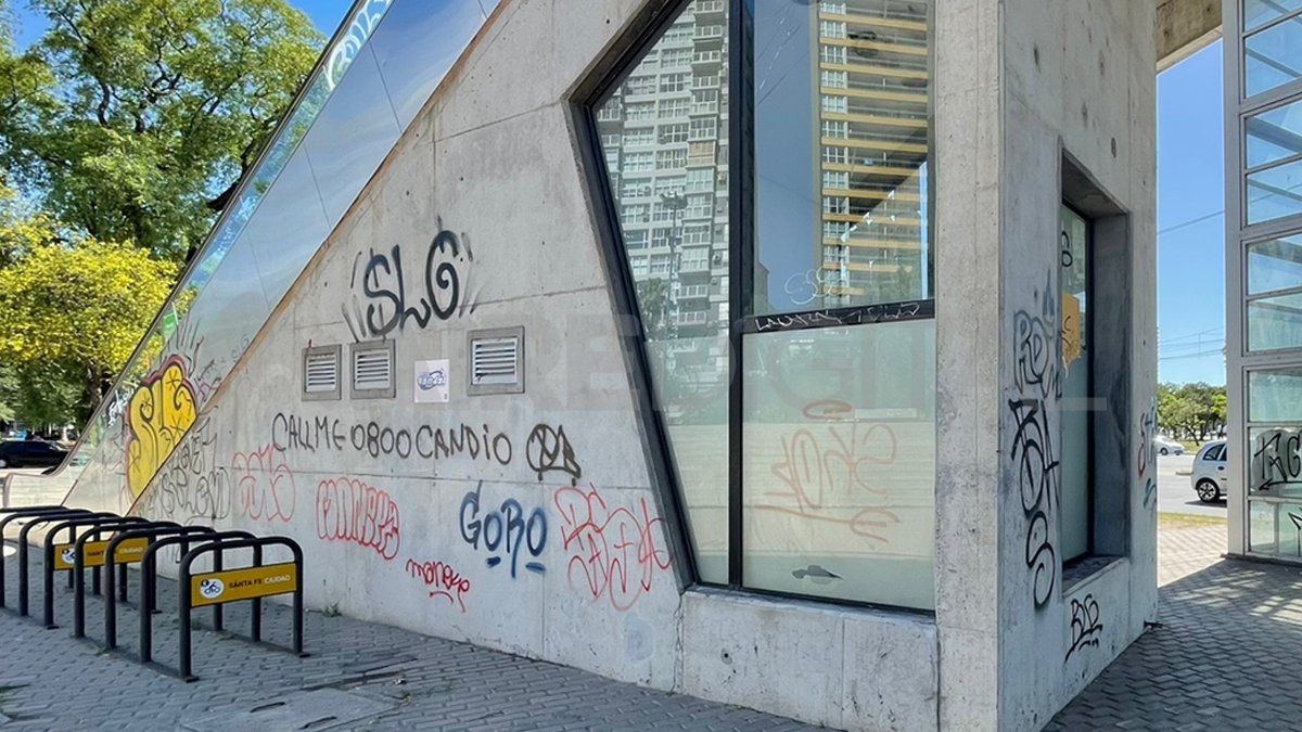 El local de café se instalará en la parte inferior del paseo peatonal que une la Plaza Alberdi con el Puerto de Santa Fe.