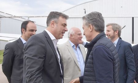 macri en rafaela: pedidos de castellano y reclamos de lifschitz macri en rafaela: pedidos de castellano y reclamos de lifschitz