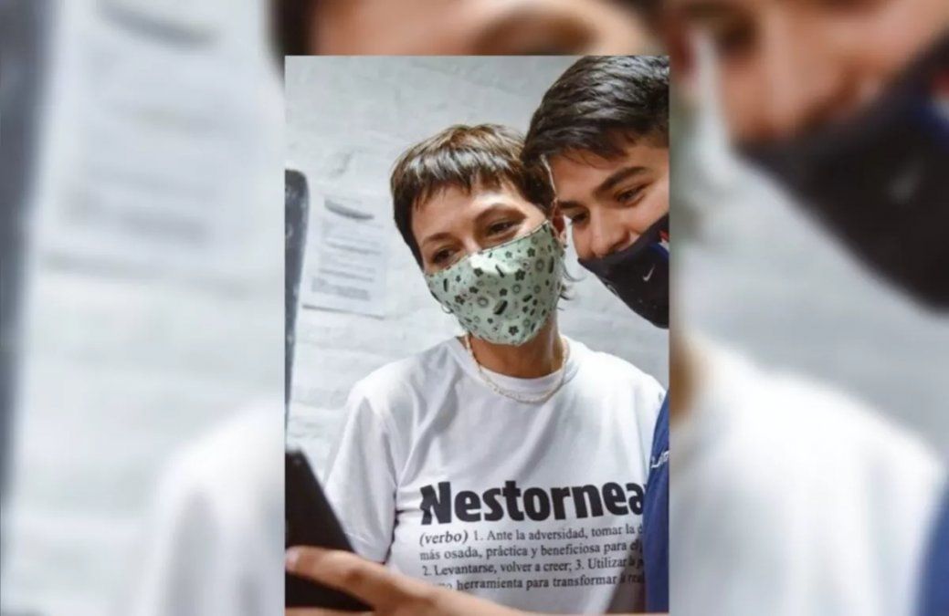 Una intendenta usó una remera con una frase para homenajear a Néstor Kirchner y se volvió tendencia en las redes sociales