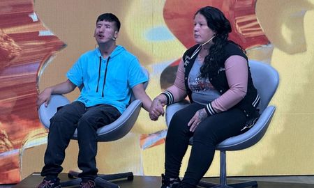 Pamela Monzón y su hijo Nazareno Monzón, contaron como afectó en carne propia la suspensión de las prestaciones a personas con discapacidad. Pamela Monzón y su hijo Nazareno Monzón, contaron como afectó en carne propia la suspensión de las prestaciones a personas con discapacidad.