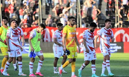 Por el brote de casos de coronavirus, Unión suspendió su pretemporada en Uruguay. Por el brote de casos de coronavirus, Unión suspendió su pretemporada en Uruguay.