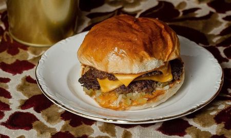 Laucha de Locos por el Asado reveló las técnicas para cocinar hamburguesas. Laucha de Locos por el Asado reveló las técnicas para cocinar hamburguesas.